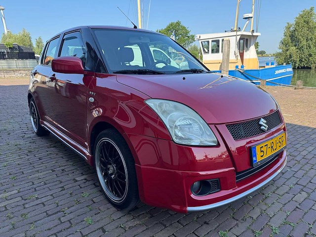 Suzuki swift 1.5 sport vvti exclusive 57-rj-sf - afbeelding 2 van  21