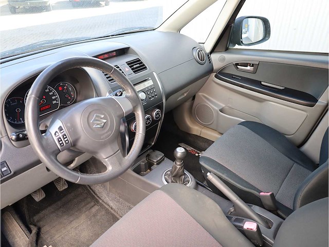 Suzuki sx4 1.6 exclusive 2007, 45-tp-kn - afbeelding 1 van  4
