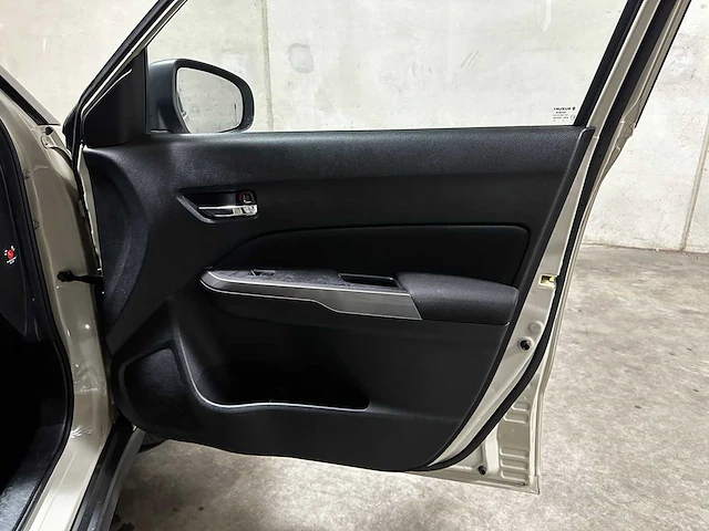 Suzuki vitara 1.0 boosterjet comfort 110pk 2019, ksg-37-g - afbeelding 32 van  49