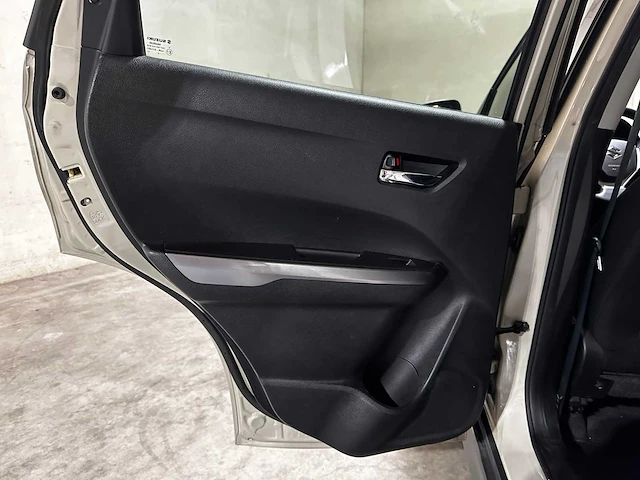 Suzuki vitara 1.0 boosterjet comfort 110pk 2019, ksg-37-g - afbeelding 28 van  49