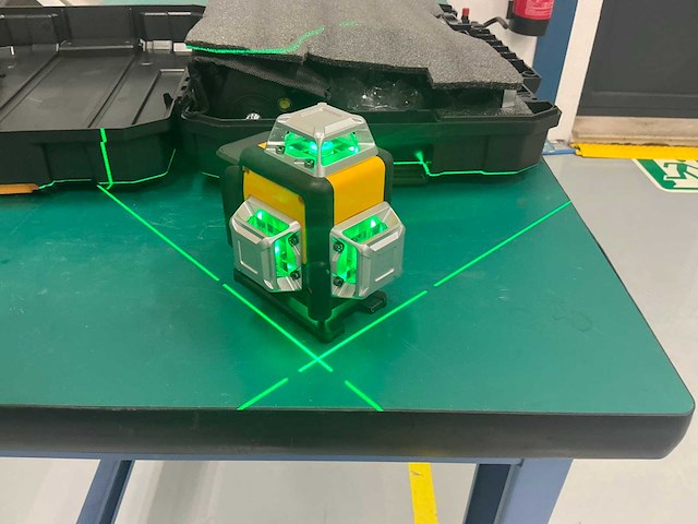 Svkiyang 4d laserlevel laserinstrument - afbeelding 1 van  5