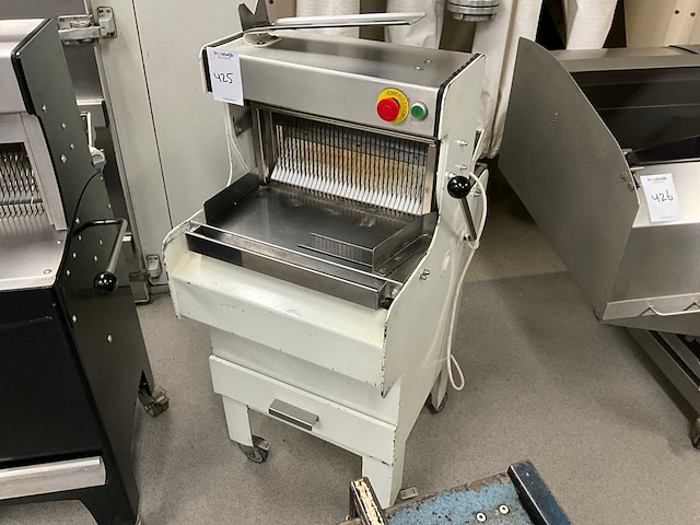 Svm broodsnijmachine - afbeelding 1 van  1