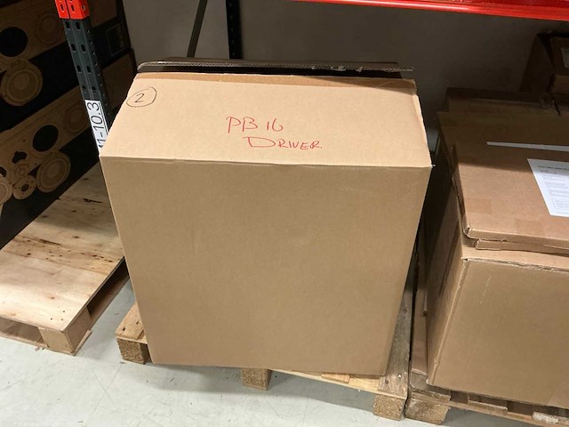 Svs pb16-ultra reference powered subwoofer zonder kast - afbeelding 2 van  3