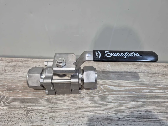 Swagelok - kogelkraan ss- 67ts24 - afbeelding 1 van  3
