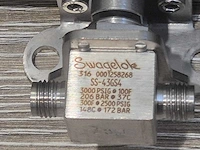 Swagelok - sc00015-3u / ss-43gs4 - pneumatische kleppen (4x) - afbeelding 3 van  4