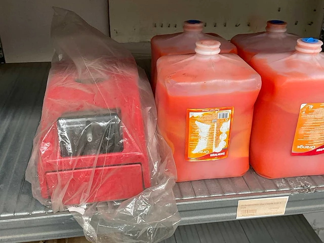 Swarfega fles á 2ltr handreiniger (5x) - afbeelding 2 van  3