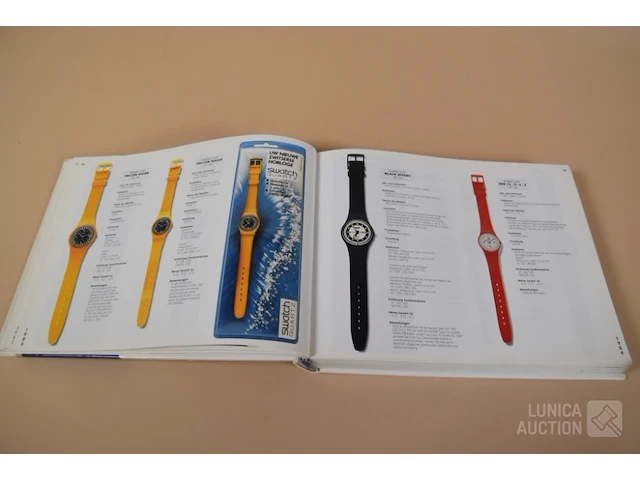 Swatch catalogus - afbeelding 9 van  12