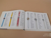 Swatch catalogus - afbeelding 10 van  12