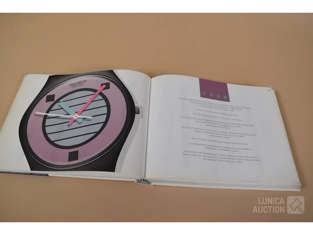 Swatch catalogus - afbeelding 11 van  12