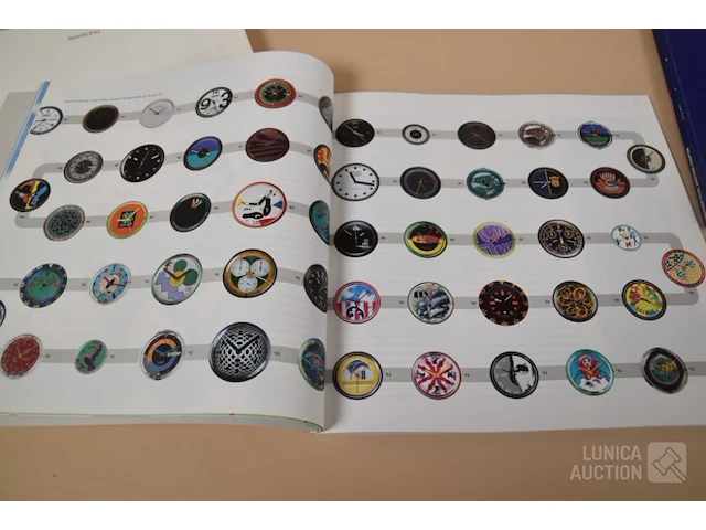 Swatch catalogussen - afbeelding 2 van  17