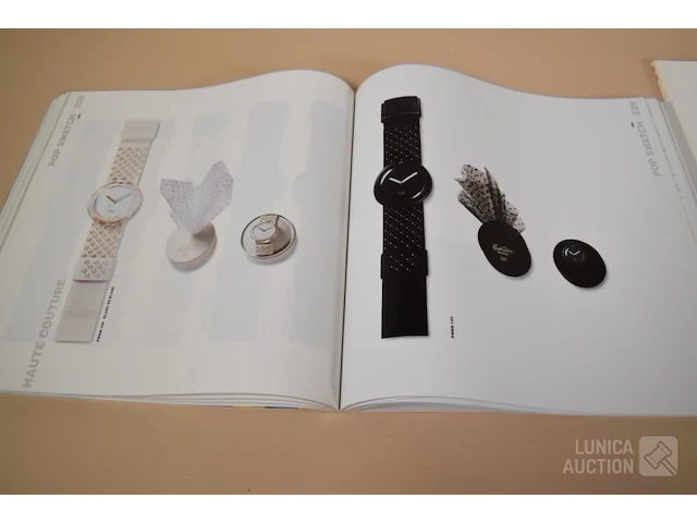 Swatch catalogussen - afbeelding 14 van  17