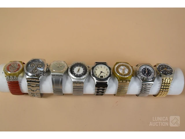 Swatch horloges - afbeelding 1 van  6