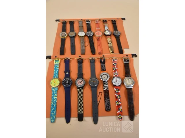 Swatch horloges - afbeelding 1 van  9