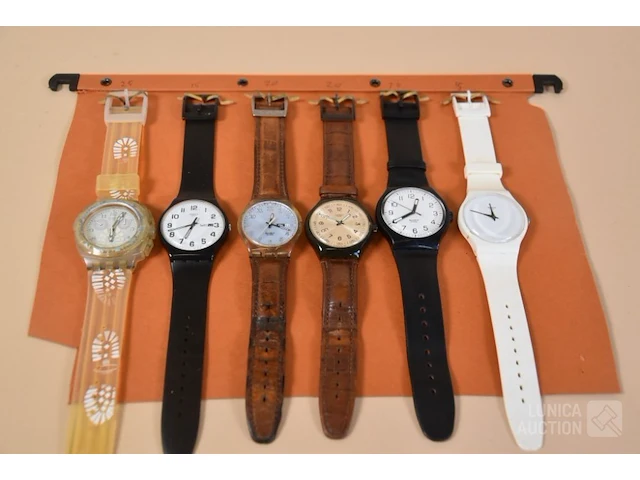 Swatch horloges - afbeelding 1 van  4