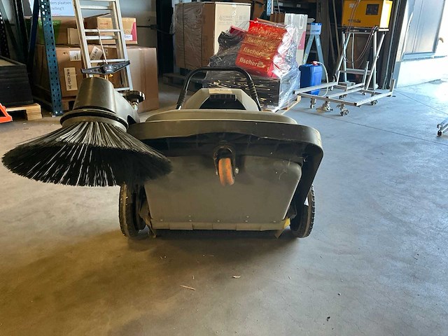 Swedic elektrische veegmachine - afbeelding 8 van  9