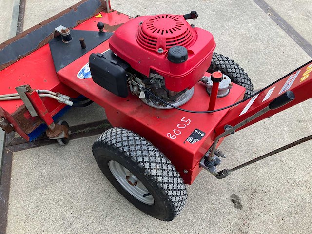 Sweep gs 0850 straatveegmachine - afbeelding 7 van  10