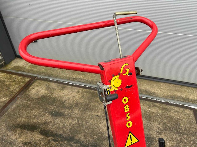 Sweep gs 0850 straatveegmachine - afbeelding 9 van  10