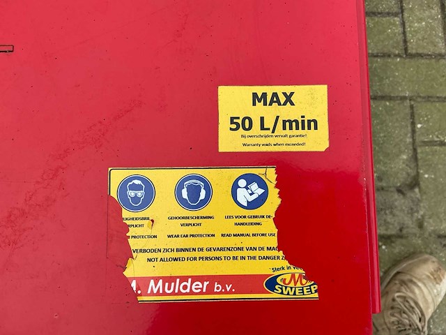 Sweep straatveegmachine - afbeelding 7 van  8