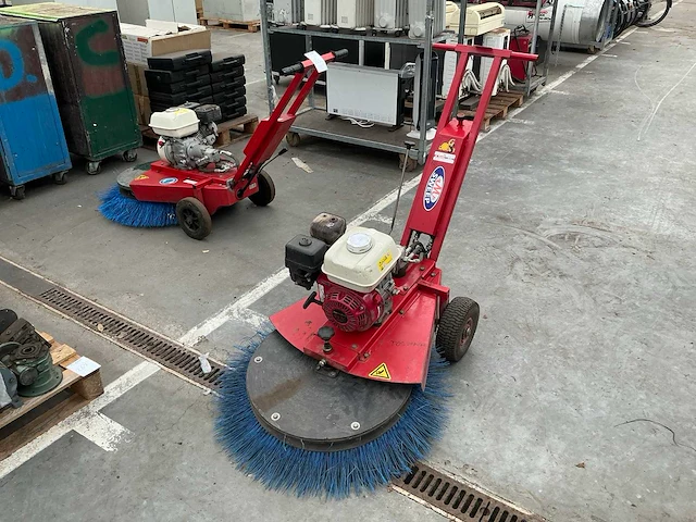 Sweep veegmachine - afbeelding 1 van  10