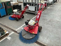 Sweep veegmachine