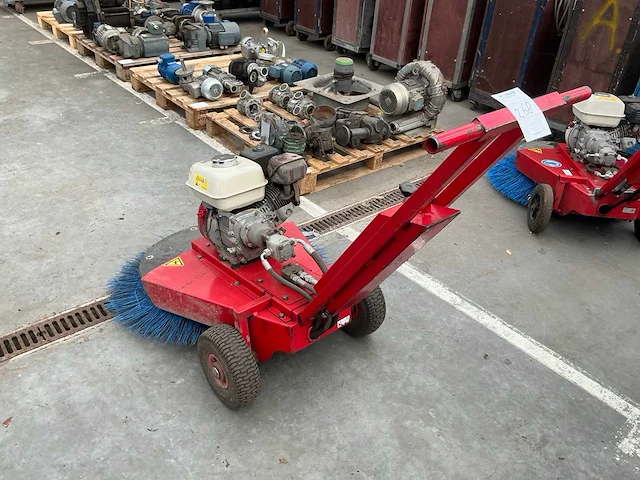Sweep veegmachine - afbeelding 6 van  10