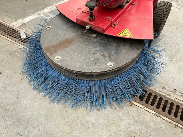 Sweep veegmachine - afbeelding 7 van  10