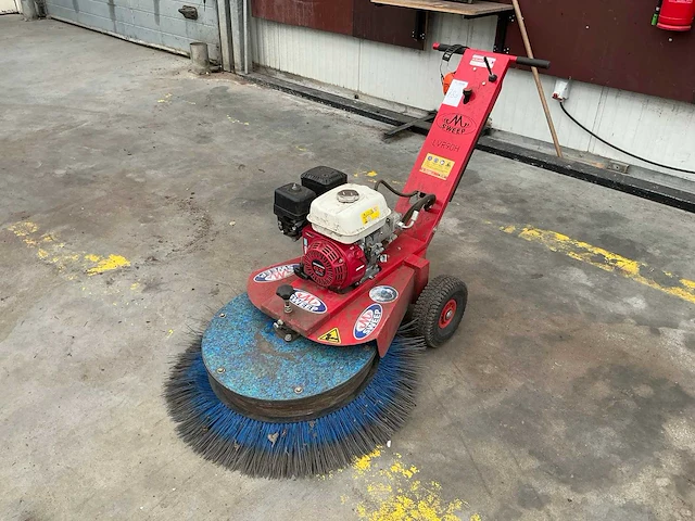 Sweep veegmachine - afbeelding 1 van  9