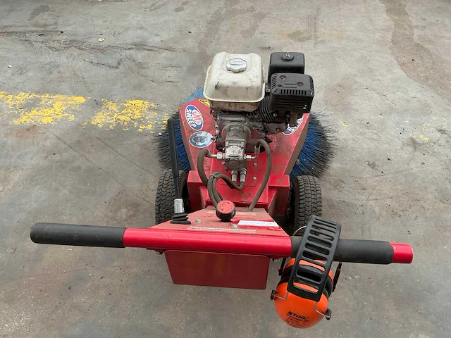 Sweep veegmachine - afbeelding 8 van  9