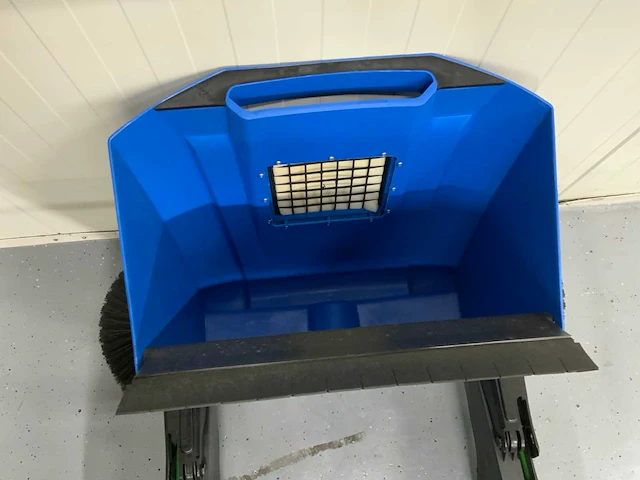 Sweeper en industriële stofzuiger nat/droogstofzuiger 100l 3600w 3 motoren - afbeelding 4 van  38