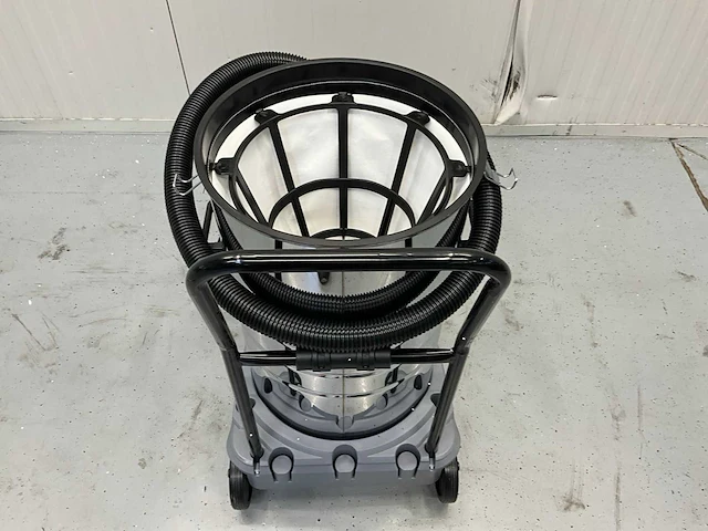 Sweeper en industriële stofzuiger nat/droogstofzuiger 100l 3600w 3 motoren - afbeelding 22 van  38