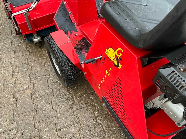 Sweeper twister zelfrijdende veegmachine - afbeelding 11 van  11