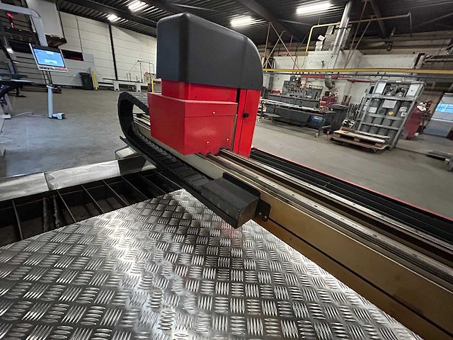 Swiftcut - 2018 - pro 3000 - plasmasnijmachine - afbeelding 2 van  32