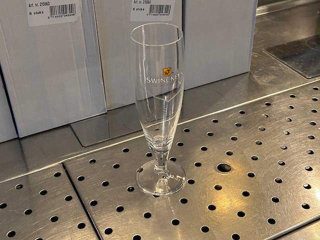Swinckels - 20 cl - doos met bierglazen (6pcs) (7x) - afbeelding 4 van  4