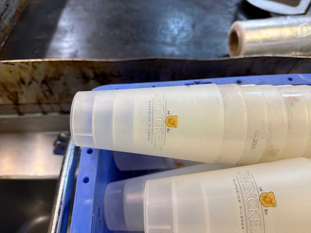 Swinckels partij plastic bekers - afbeelding 2 van  2