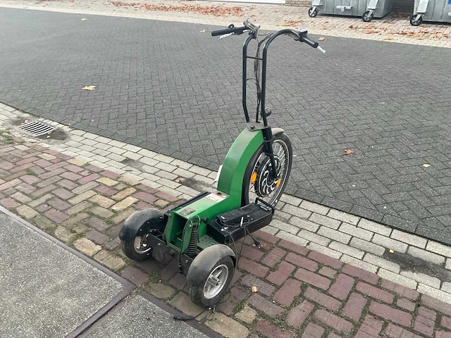 Swingtrike e-scooter - afbeelding 11 van  15