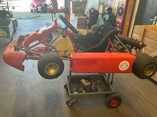Swiss hutless wedstrijd kart 125cc - afbeelding 6 van  11