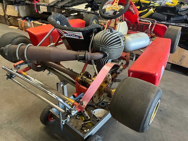 Swiss hutless wedstrijd kart 125cc - afbeelding 8 van  11