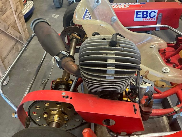 Swiss hutless wedstrijd kart 125cc - afbeelding 8 van  10