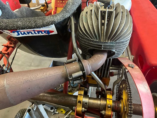 Swiss hutless wedstrijd kart 125cc - afbeelding 10 van  11