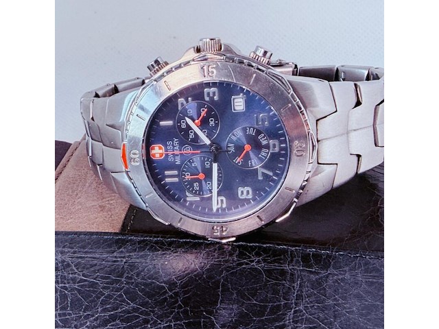 Swiss military ‘alpine’ model horloge - afbeelding 5 van  8