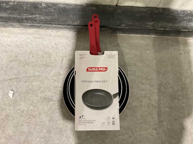 Swiss pro+ 3pcs frying pan set keukengerei - afbeelding 1 van  1
