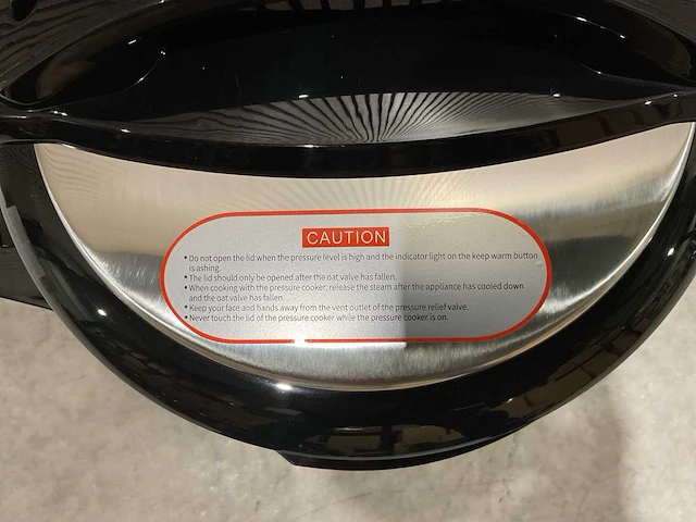 Swiss pro+ sp-pc.5le electric pressure cooker 6l - afbeelding 6 van  16