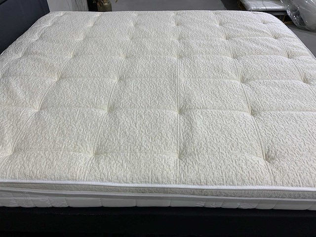 Swiss sense - diks levatio - gelfoam topper b200 x l210 cm - afbeelding 7 van  8