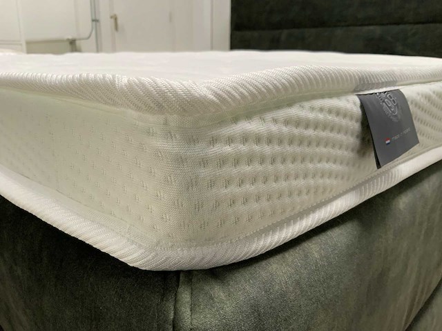 Swiss sense / diks bedmakers topmatras deluxe comfort koudschuim split topper b160 x l200 cm - afbeelding 4 van  5