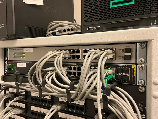 Switch (2x) - afbeelding 2 van  4