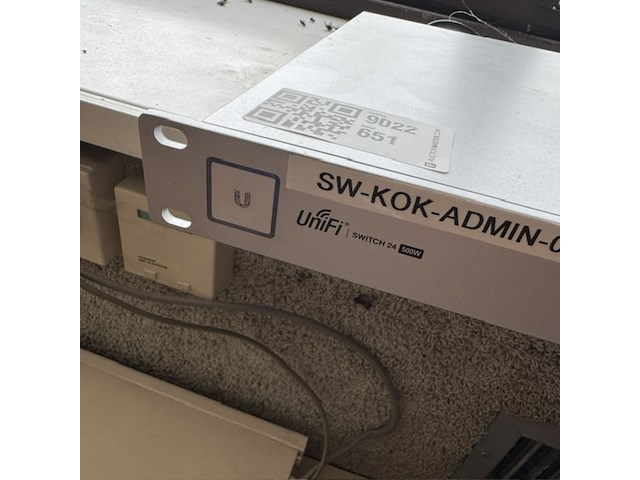 Switch en cloud key plus unifi - afbeelding 4 van  4