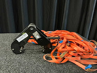 S.w.l 5 ton beam clamp met hijsbanden - afbeelding 1 van  5