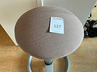 Swopper aeris verrijdbare kruk - afbeelding 2 van  4