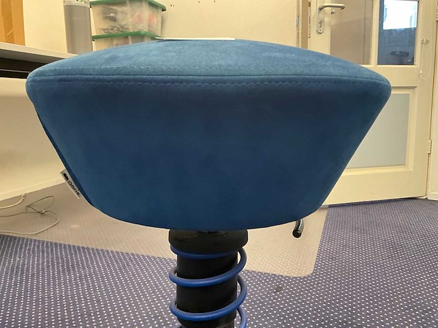 Swopper aeris verrijdbare kruk - afbeelding 3 van  4