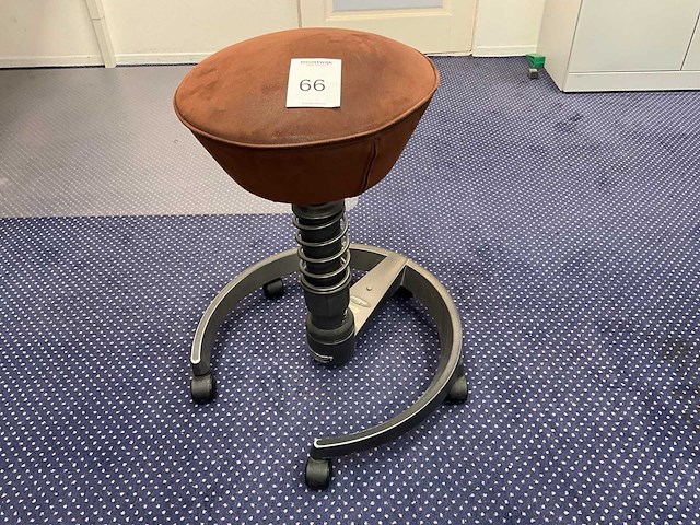 Swopper aeris verrijdbare kruk - afbeelding 1 van  3